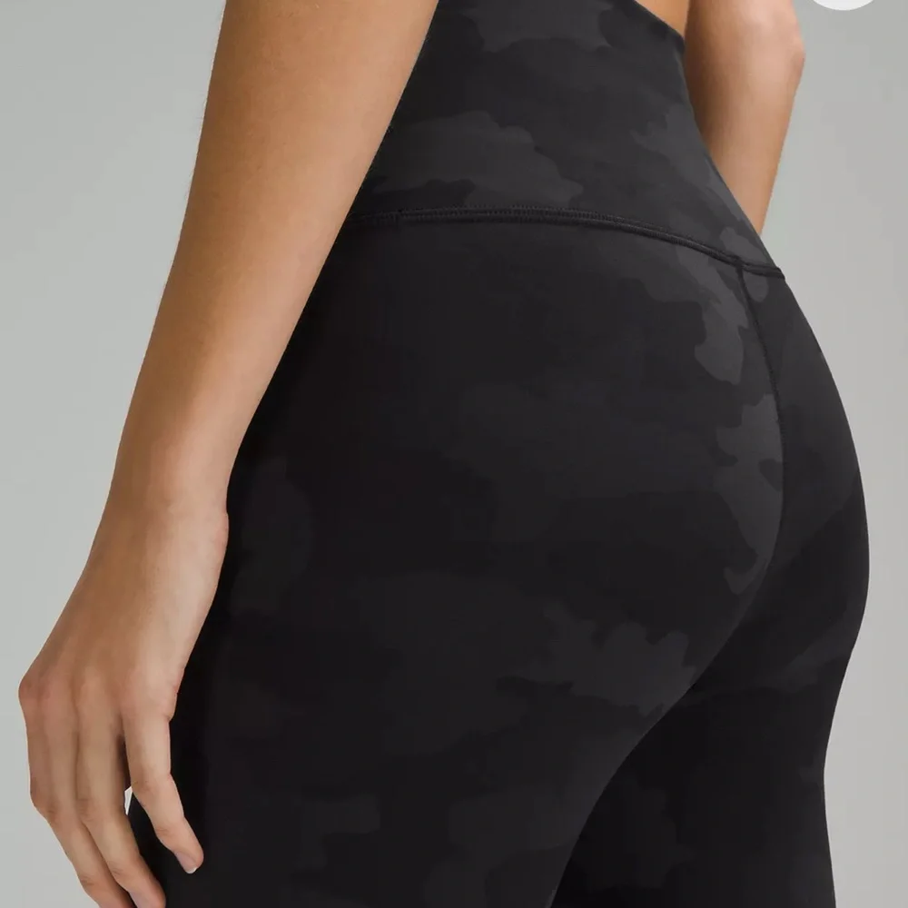 Lululemon Wunder Train High Rise 25” - Picture 3 of 3